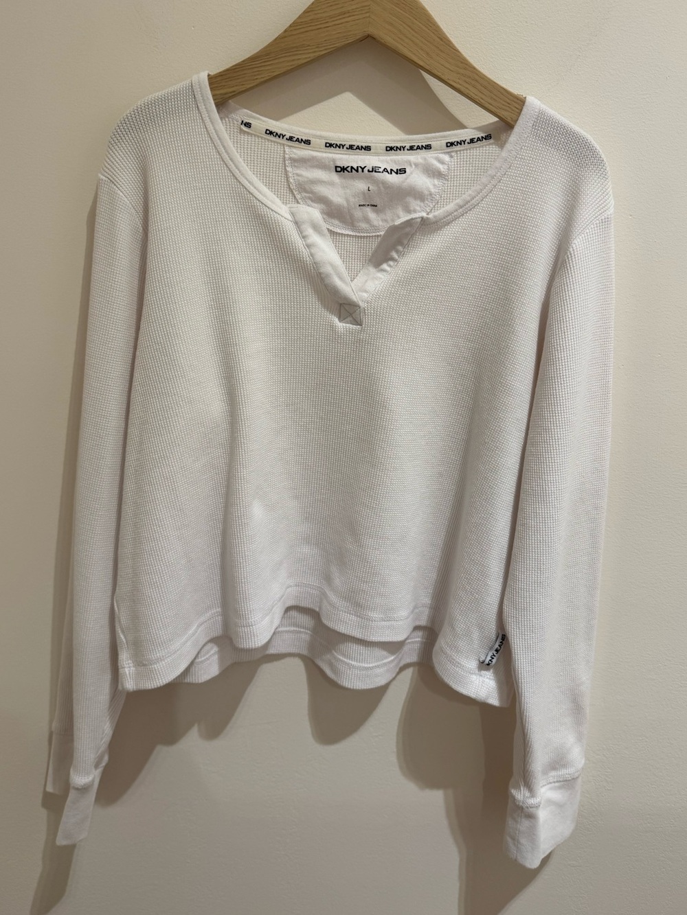 Dkny White Waffle-Knit Henley L